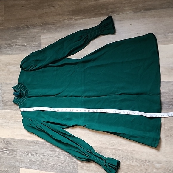 STUNNING REFORMATION DRESS - Picture 5 of 12